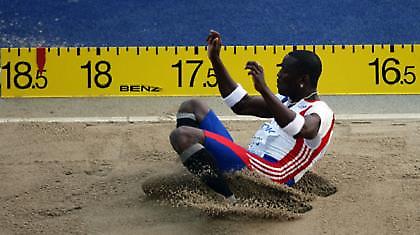 «Ξαναπέταξε»…