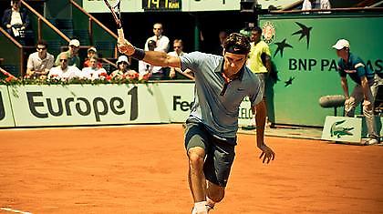 Άνετα και ωραία ο Φέντερερ