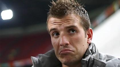 «Θέλει να έρθει στην Μπάγερν ο Φαν Ντερ Φάαρτ»