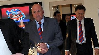 «Αετοί»… με κομμένα φτερά