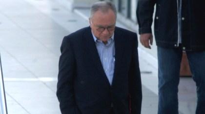 Απαντάει αρνητικά…