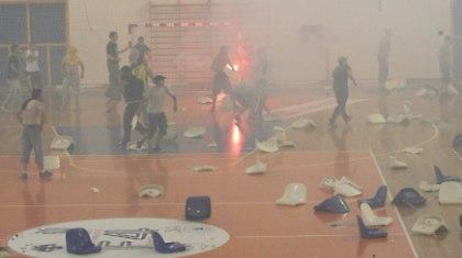 Τα έκτροπα ανέβαλαν το Φάιναλ Φορ!