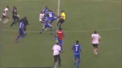 «Ντύθηκε» Μπρους Λι και την πλήρωσε ο διαιτητής! (vid)