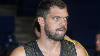 Παπανικολάου: «Περιμένω να αντιδράσει ο Ολυμπιακός»