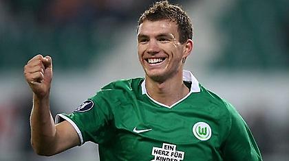 Παραμένει στη Βόλφσμπουργκ ο Τζέκο