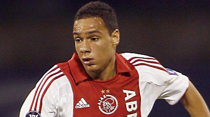 Αυξάνονται οι μνηστήρες για Φαν Ντερ Βιλ