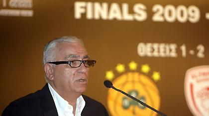 «Παίζει» μόνος του ο Οικονομίδης