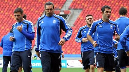 Οριστικά με τρεις!