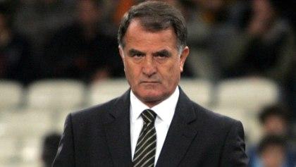 Δεν βιάζεται