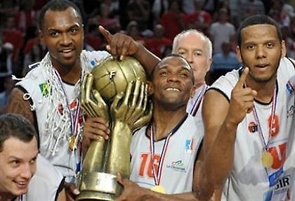 Πρωταθλήτρια η Σολέ