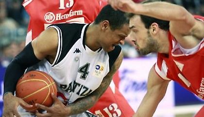 Πρώτο βήμα τίτλου για Παρτιζάν