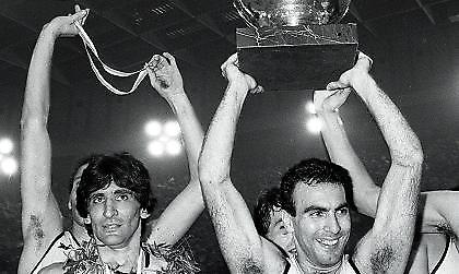 Οκτώ χρόνια μετά τον θρίαμβο του 1987 (video)