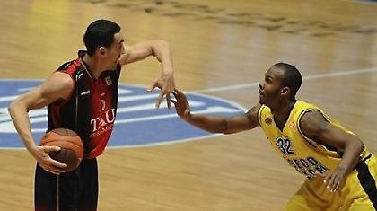 Παρέμεινε στην Πρόκομ ο Γιούιν