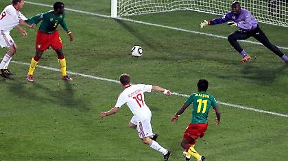 Ο Ντένις είναι τρομερός και στα τριάντα δύο...