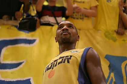 Για πάντα στη Μακάμπι