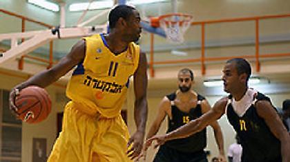 Ελεύθερος ο Αντερσον