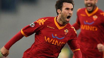 Πιστός στην Ρόμα o Bούτσινιτς