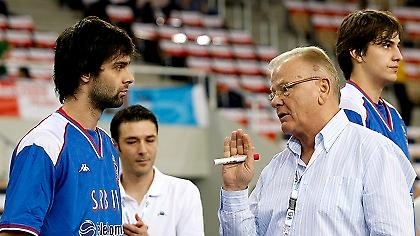 Ανακοινώνει Ίβκοβιτς!