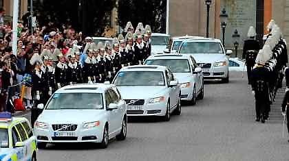 Βασιλικός γάμος με Volvo