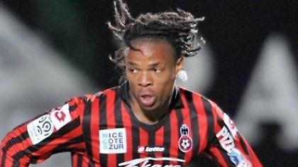 Κόντρα για... τα πόδια του Ρεμί