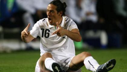 «Στέλνουν» τον Καμορανέζι στον Ολυμπιακό