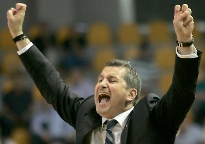 Συνεχίζουν μαζί Ζούρος και Πανελλήνιος