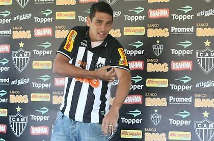 Παρουσιάστηκε ο Ντιέγκο Σόουζα