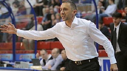 Στον πάγκο της Τσιμπόνα ο Ραντούλοβιτς