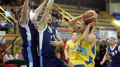 Α1: «Διασπαστικό και υποβολιμαίο το άρθρο»