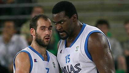 Αναμονή για Σπανούλη, ανοικτό του «Σόφο»