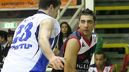 Ενίσχυση με Αραντόρι για Σιένα