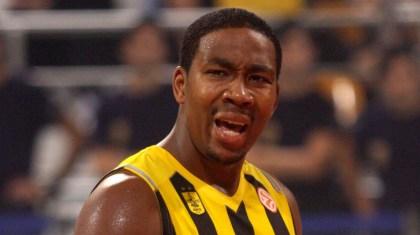 Kοινή συναινέσει διαζύγιο με Κλαρκ