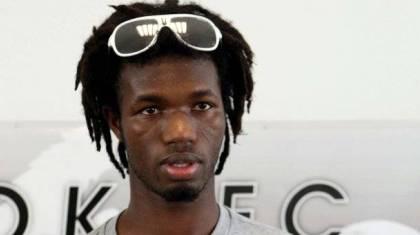 Φαβορί ο Πανσερραϊκός για Αμπουμπακάρι