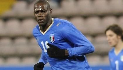 Μασέδα: «Μπαλοτέλι, έλα στη Γιουνάιτεντ!»