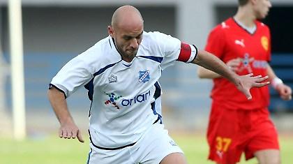 Συνεχίζει ο αρχηγός