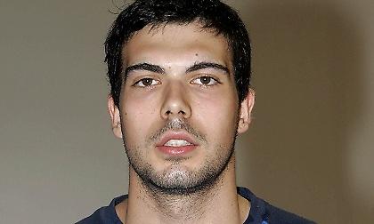 Σλούκας: «Το μπαλάκι στις ομάδες»