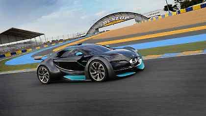 Το ηλεκτροκίνητο Citroen Survolt με τη Βανίνα Ιξ