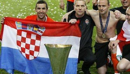 Θέλουν Σρνα τρεις μεγάλες ομάδες