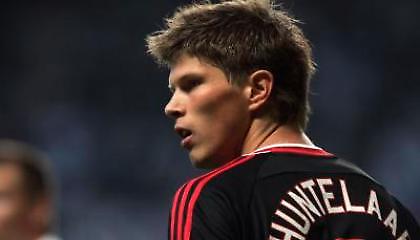 Μπάμπελ και χρήματα για Χούντελαρ