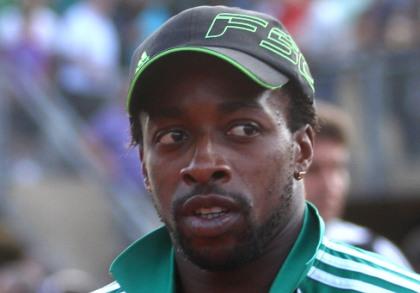 Προσπαθεί και ο Γκοβού για να τελειώσει του Κρις!