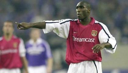 Παραμένει στην Άρσεναλ ο Κάμπελ