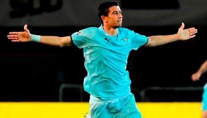 «Σφήνα» της Γιουβέντους για Κολάροφ