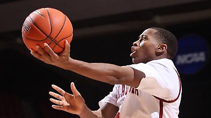 Πήρε Τόρανς η Μακάμπι