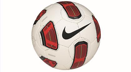 NIKE TOTAL 90 TRACER