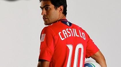 Η φανέλα με το «10» στον Νέρι Καστίγιο (pics)