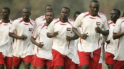 «Αν δεν συμμορφωθείτε, αποκλείεστε»!