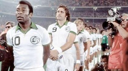 Επιστρέφει η Cosmos με Πελέ! (vid)