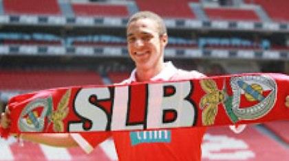 Από τη Ρεάλ στην Μπενφίκα και επίσημα!