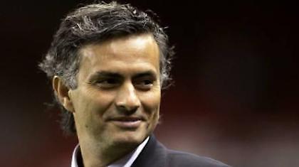 Μουρίνιο: «Δυο επιθετικοί δεν αρκούν για μια σεζόν»