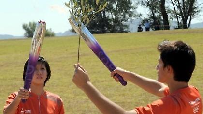 Με τρεις εκπροσώπους στη Σιγκαπούρη